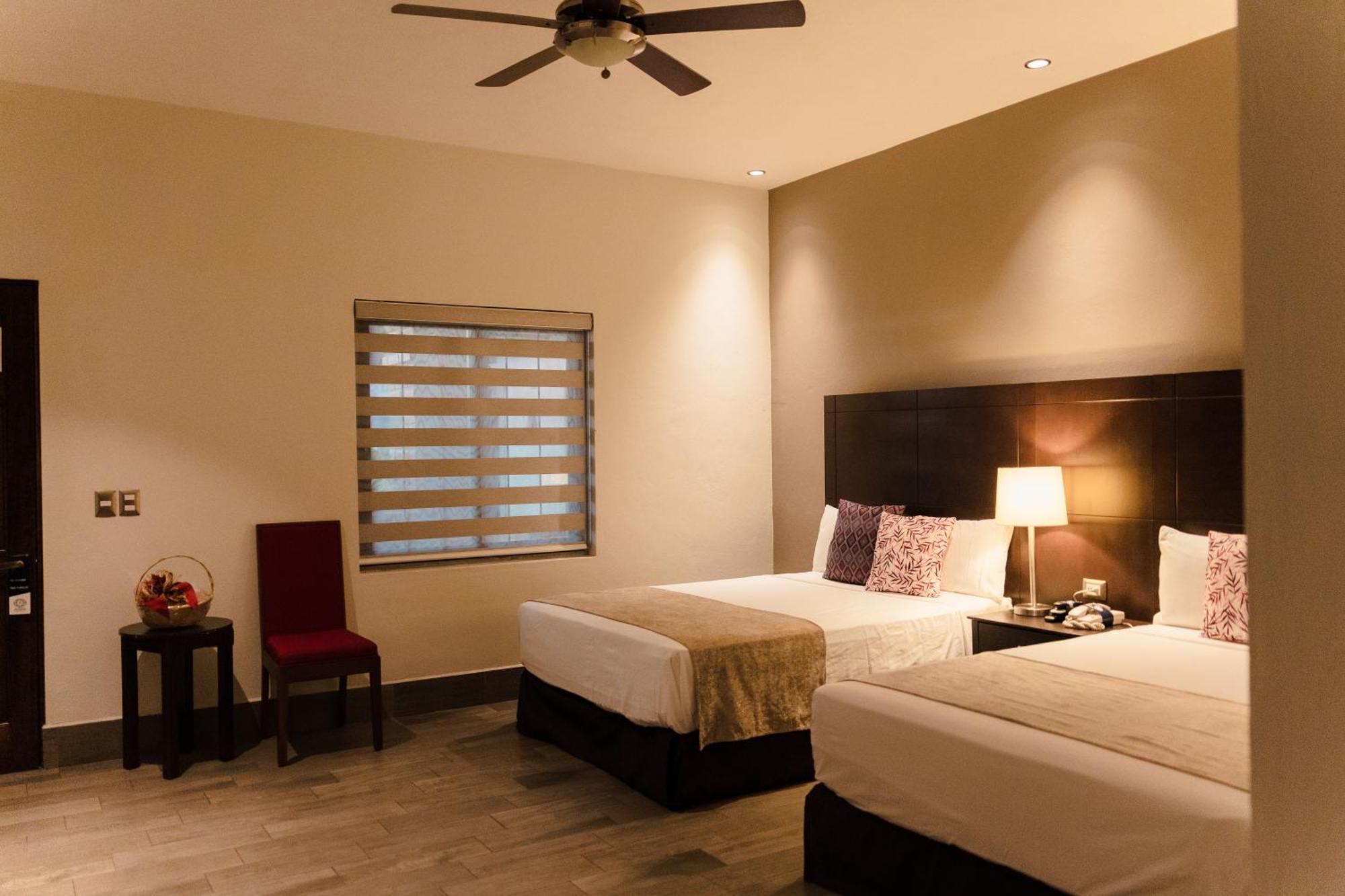 Punto Madero Hotel & Plaza Mocorito ภายนอก รูปภาพ