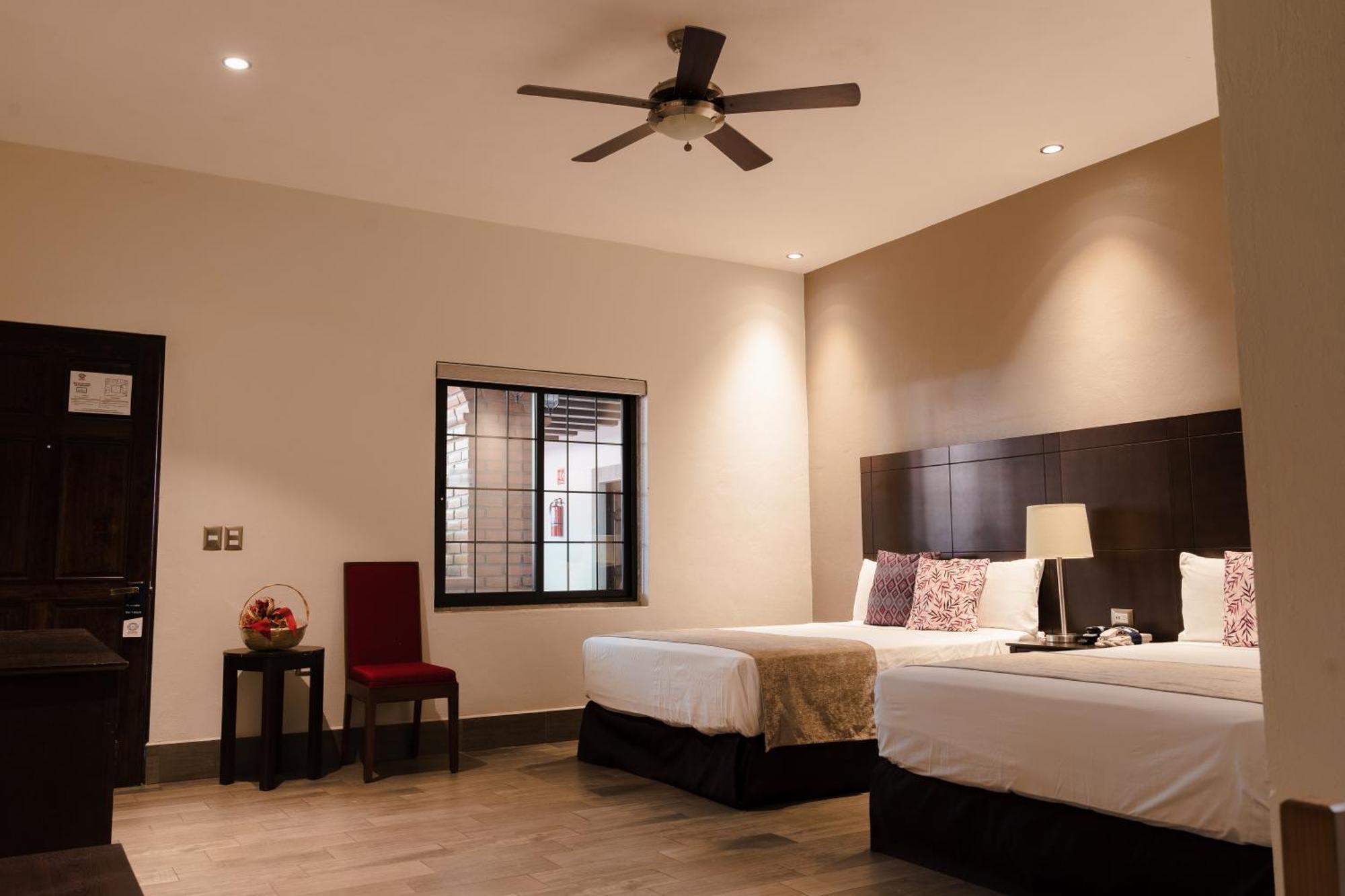 Punto Madero Hotel & Plaza Mocorito ภายนอก รูปภาพ
